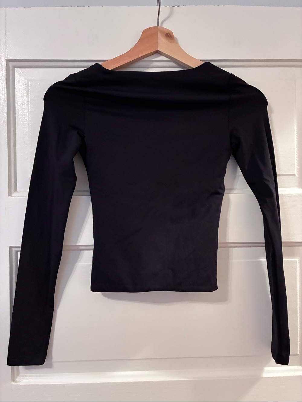 Aritzia Original Contour Astral Women’s Black Scoop Neck Long Sleeve Top XS - Picture 8 of 9